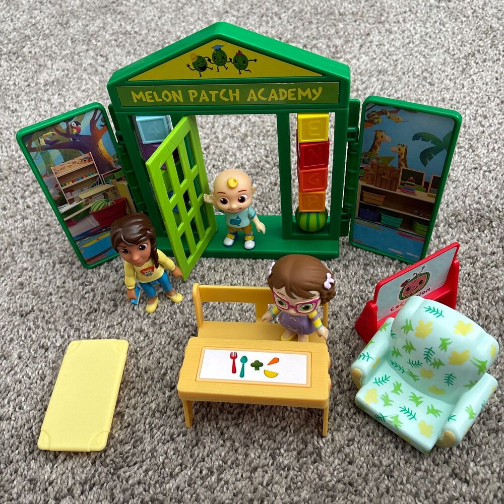 2021 Cocomelon JJ Melon Patch School Academy 8 Piece Jazwares Complete Play Set
